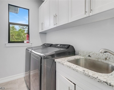 332 14th Street Se - Photo Thumbnail 27