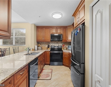 6816 Sterling Greens Place - Photo Thumbnail 3