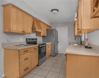 13343 Second Street - Photo Thumbnail 11