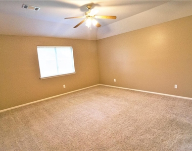 16807 Dunbar Grove Court - Photo Thumbnail 14