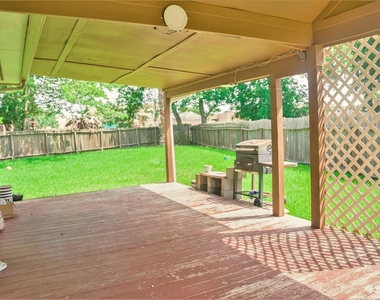 16807 Dunbar Grove Court - Photo Thumbnail 19