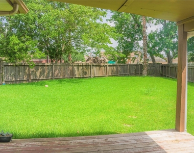 16807 Dunbar Grove Court - Photo Thumbnail 18