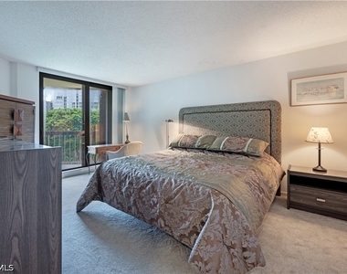 4551 Gulf Shore Boulevard N - Photo Thumbnail 25