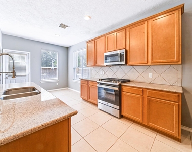 23411 W Pine Ivy Lane - Photo Thumbnail 19