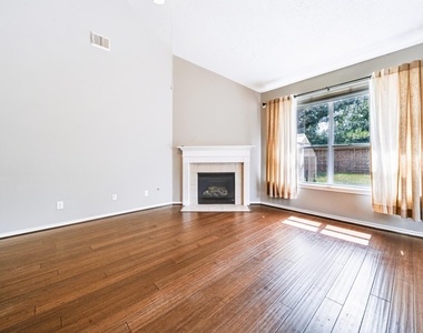 23411 W Pine Ivy Lane - Photo Thumbnail 23