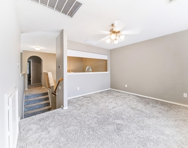 23411 W Pine Ivy Lane - Photo Thumbnail 31