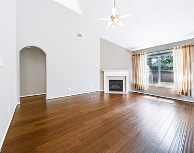 23411 W Pine Ivy Lane - Photo Thumbnail 11