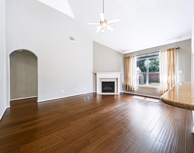 23411 W Pine Ivy Lane - Photo Thumbnail 16