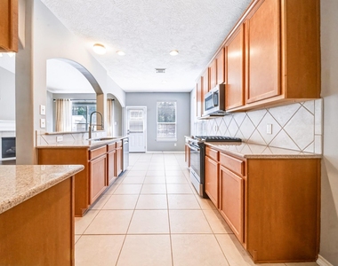 23411 W Pine Ivy Lane - Photo Thumbnail 18