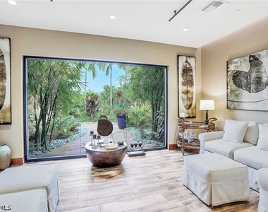9393 Pocida Court - Photo Thumbnail 21
