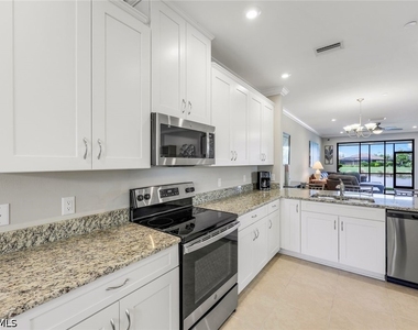 9393 Pocida Court - Photo Thumbnail 4