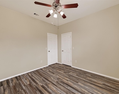 5830 Acacia Rose Court - Photo Thumbnail 22