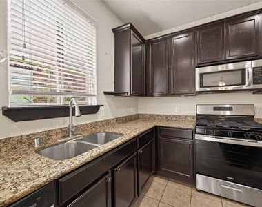 5830 Acacia Rose Court - Photo Thumbnail 16