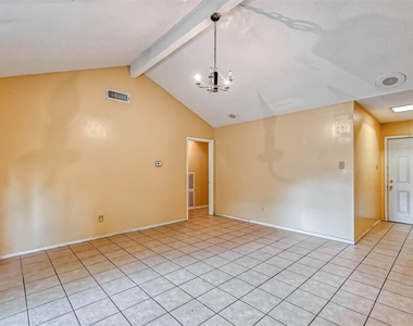 14427 Campden Hill Road - Photo Thumbnail 2