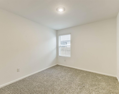 40630 Balsam Run - Photo Thumbnail 25