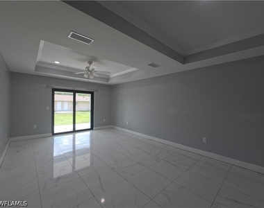 129 Gilbert Avenue S - Photo Thumbnail 9