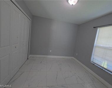 129 Gilbert Avenue S - Photo Thumbnail 16