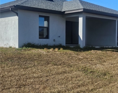 129 Gilbert Avenue S - Photo Thumbnail 24