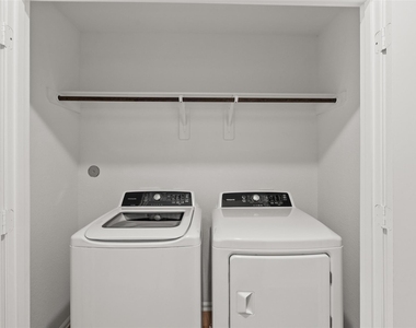 3110 Stotesbery Drive - Photo Thumbnail 16