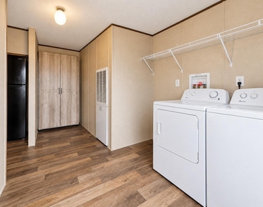 207 Alfred - Photo Thumbnail 10