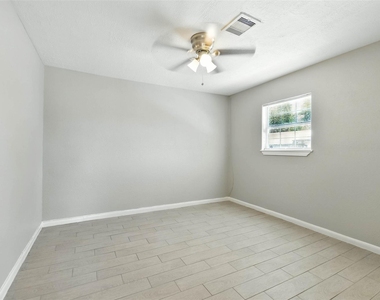 5017 Boicewood Street - Photo Thumbnail 18