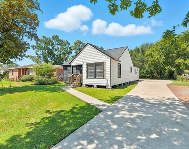 5017 Boicewood Street - Photo Thumbnail 2