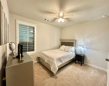 420 Flowering Lotus Court - Photo Thumbnail 26