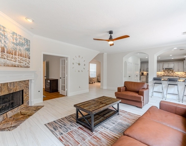 7 Stickley Court - Photo Thumbnail 16