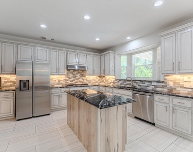 7 Stickley Court - Photo Thumbnail 10