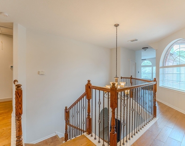 7 Stickley Court - Photo Thumbnail 20