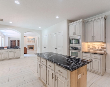7 Stickley Court - Photo Thumbnail 13