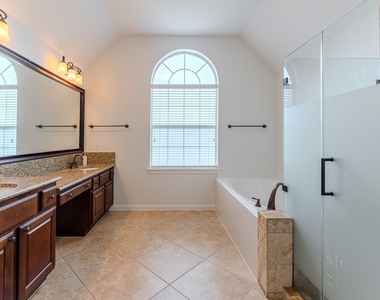 7 Stickley Court - Photo Thumbnail 26