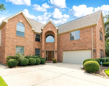 7 Stickley Court - Photo Thumbnail 5