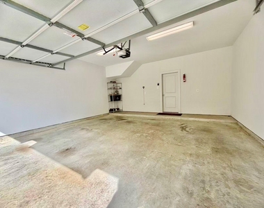 1254 N Post Oak Road - Photo Thumbnail 20