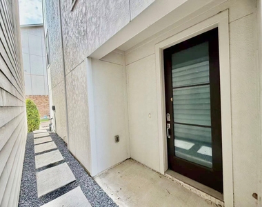 1254 N Post Oak Road - Photo Thumbnail 1