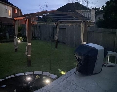 2303 Amber Wheat Court - Photo Thumbnail 7