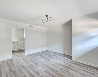 2420 Mcduffie Street - Photo Thumbnail 1