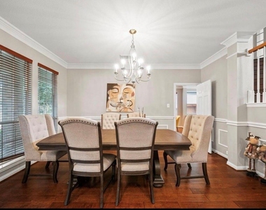 5923 Dillon Creek Lane - Photo Thumbnail 16