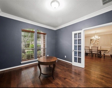 5923 Dillon Creek Lane - Photo Thumbnail 15