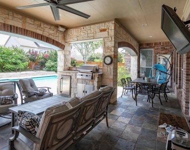 5923 Dillon Creek Lane - Photo Thumbnail 24