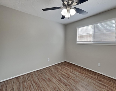 14230 Laffite Drive - Photo Thumbnail 10
