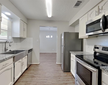14230 Laffite Drive - Photo Thumbnail 4