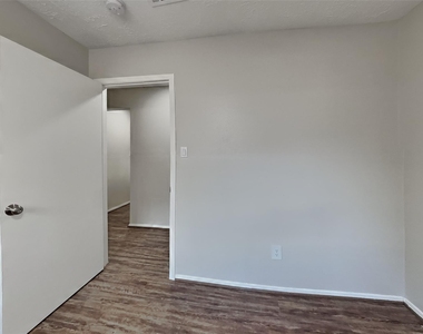 14230 Laffite Drive - Photo Thumbnail 12