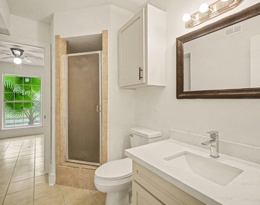5704 Edgemoor Drive - Photo Thumbnail 11