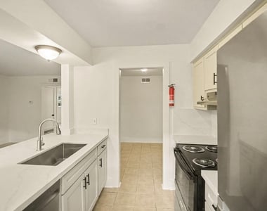 5704 Edgemoor Drive - Photo Thumbnail 5