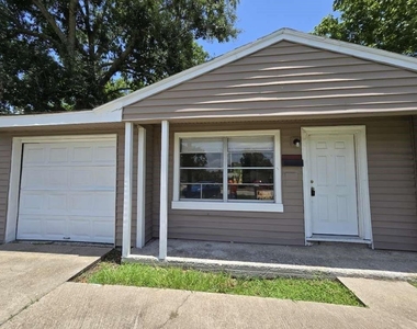 3220 Iowa Street - Photo Thumbnail 9