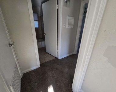 3220 Iowa Street - Photo Thumbnail 3