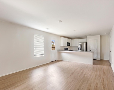 4343 Palmetto Grove Lane - Photo Thumbnail 10
