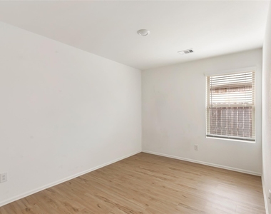 4343 Palmetto Grove Lane - Photo Thumbnail 27