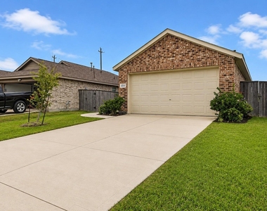 4343 Palmetto Grove Lane - Photo Thumbnail 2
